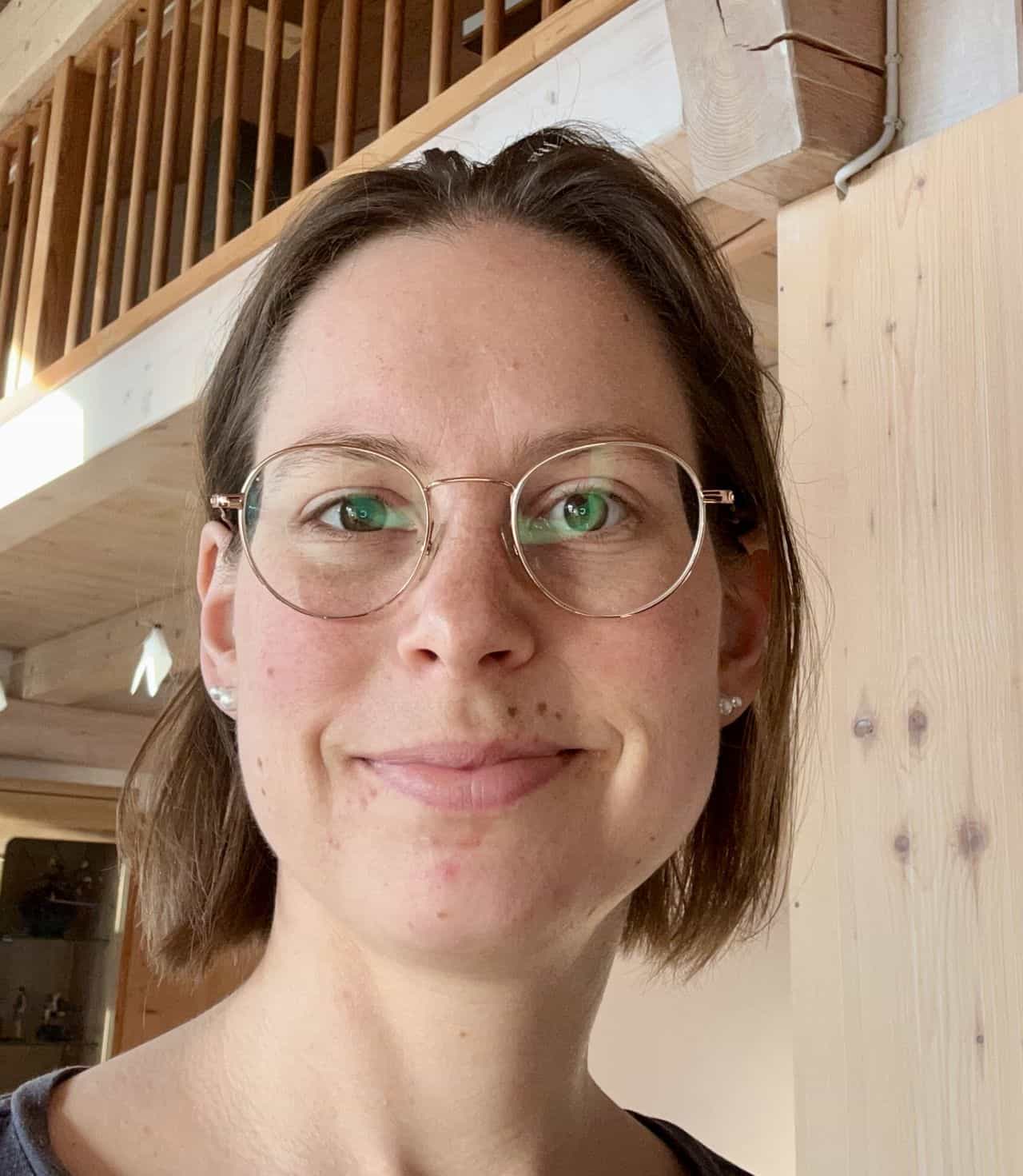 Foto von Selina dem Gesicht hinter Kision